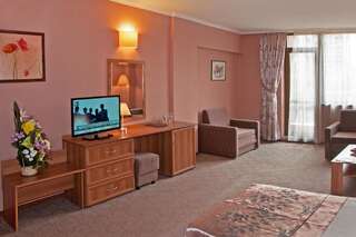 Отель Hotel Real Пловдив Улучшенный полулюкс-6