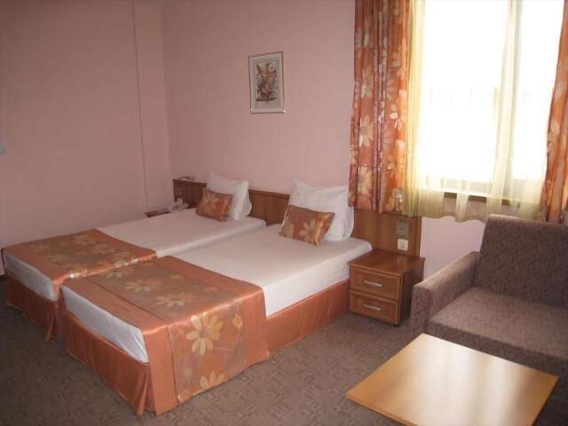 Отель Hotel Real Пловдив-18